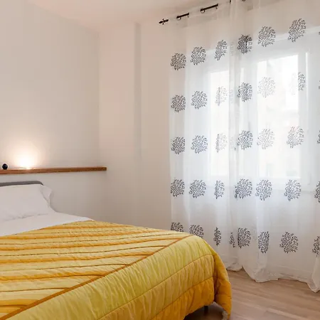 Bilocale A 150m Dalla Appartement Follonica